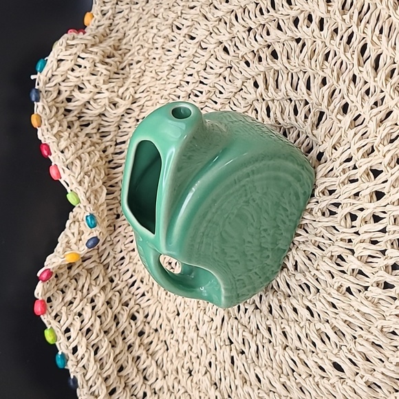 FIESTAWARE HLC Meadow Mini Disc Pitcher 2019 - Picture 2 of 5